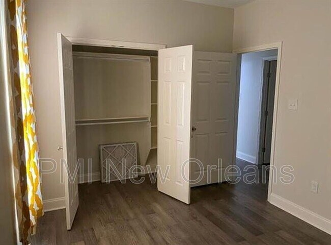 Building Photo - Single Family Home