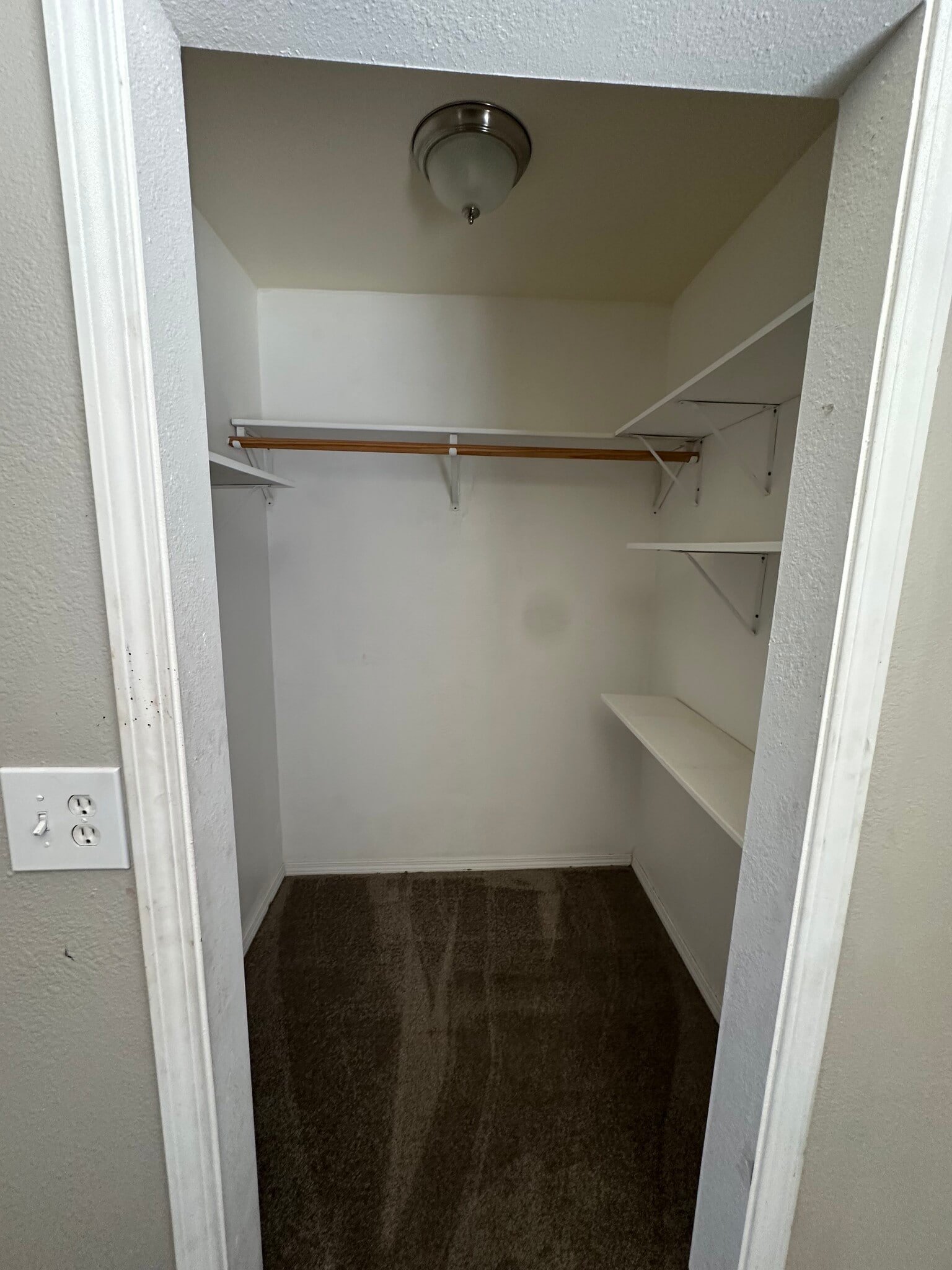 Building Photo - 1431 Tierra del Sol Rd