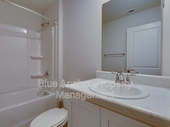 Building Photo - 3026 Course Ln