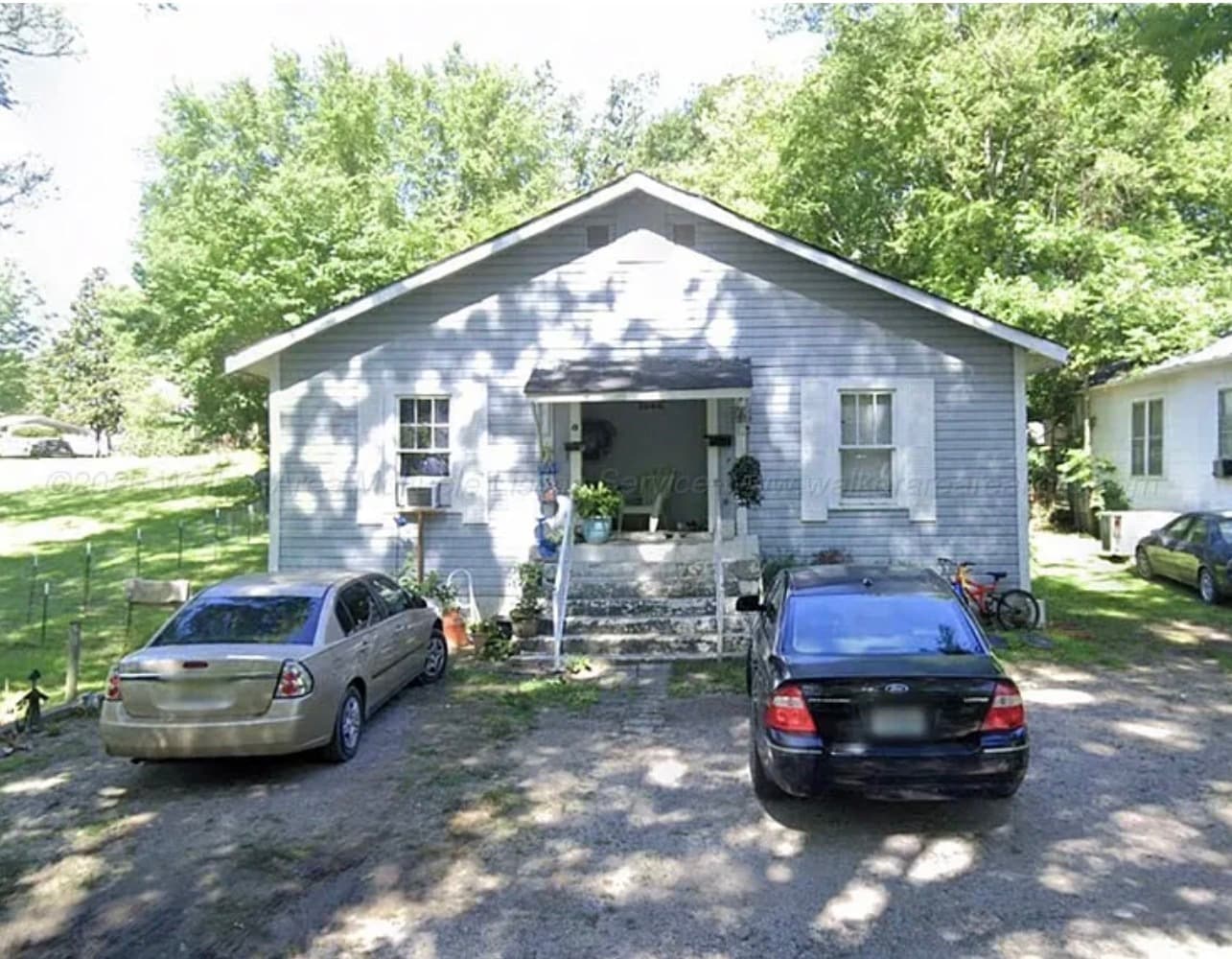 Building Photo - 1304 5th Ave S