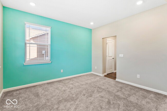 Building Photo - 6874 Nottingham Ln