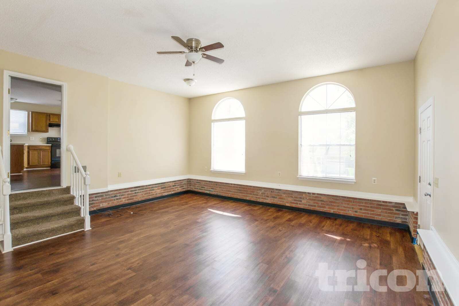 Building Photo - 207 Salusbury Ln
