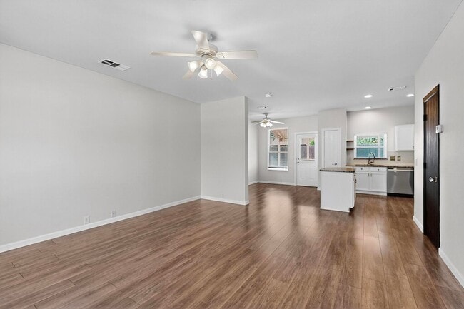 Building Photo - 908 Greene Way