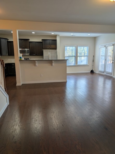 Building Photo - 113 Foxborough Ln