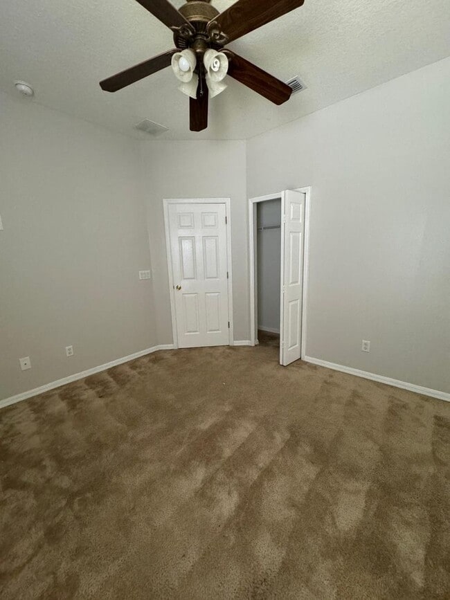 Building Photo - Avalon Lakes: 3 Bedroom, 2 Bathroom, 2 Car Garage home