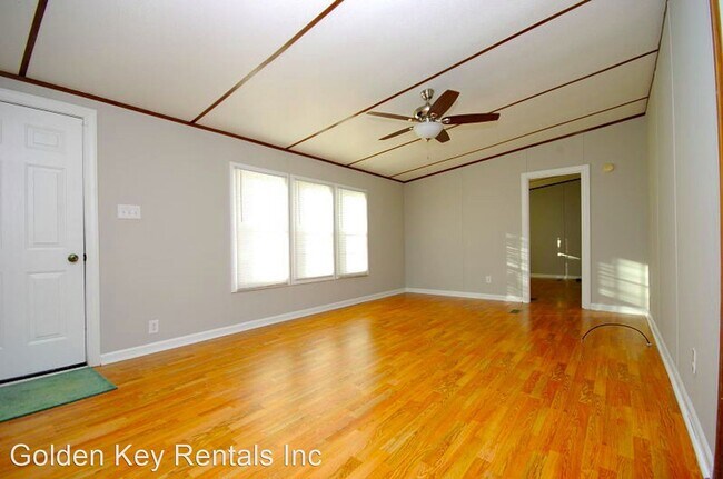 Building Photo - 3 br, 2 bath House - 304 Princeton Rd.