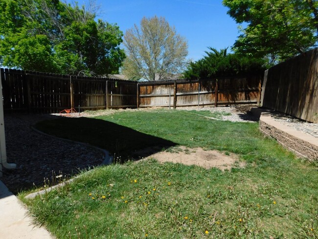 Building Photo - Duplex in Fruita
