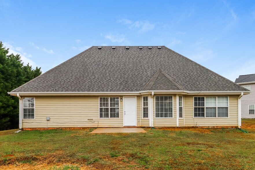 Building Photo - 1204 Genelle Ct