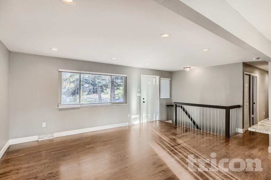 Building Photo - 895 S Garrison St