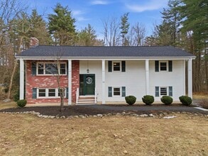 Building Photo - 32 Edinburgh Dr