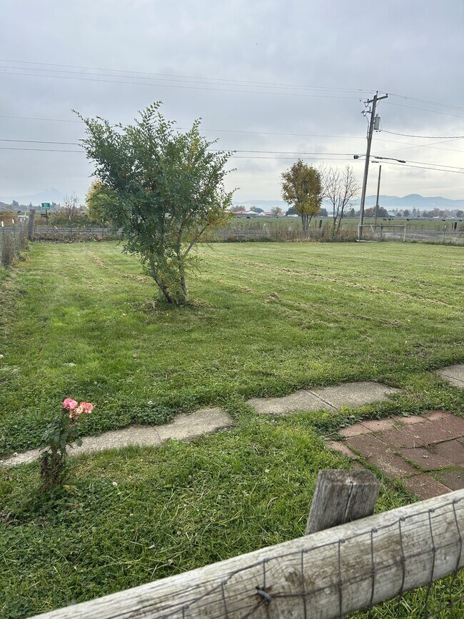 Building Photo - 11505 Table Rock Rd