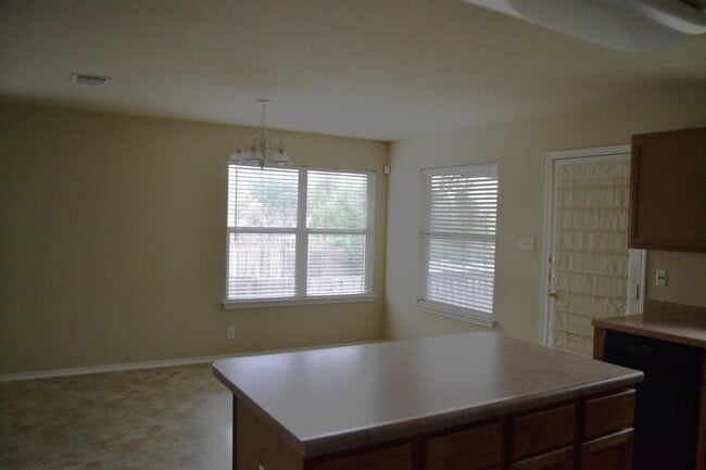 Building Photo - 306 Bright Chase