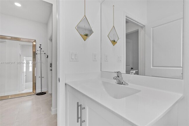 Building Photo - 12728 SW 214th Ter