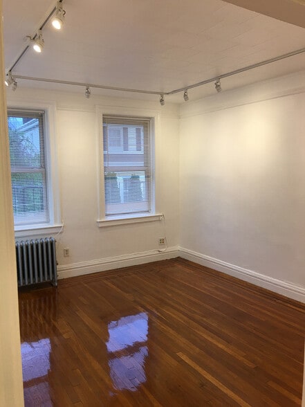 living room - 2608 14th St