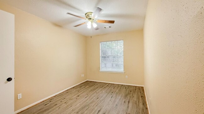 Building Photo - 17326 Harmony Hill Dr