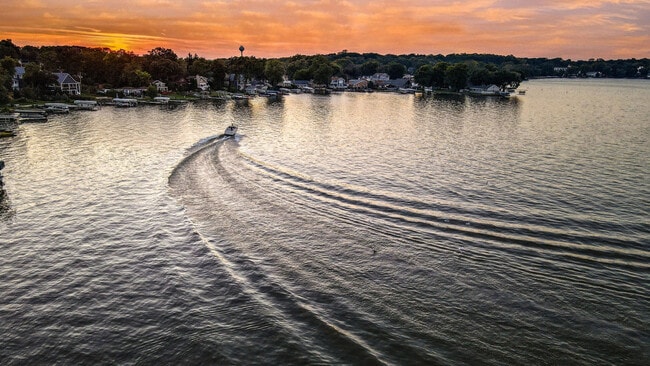 Building Photo - 184 Grand Ave