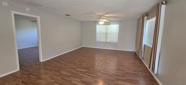 Building Photo - 2419 Southern Oak St