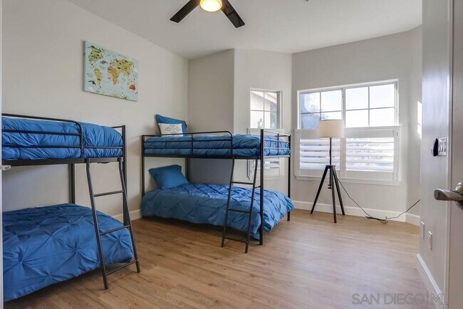 Building Photo - 1696 Gil Way