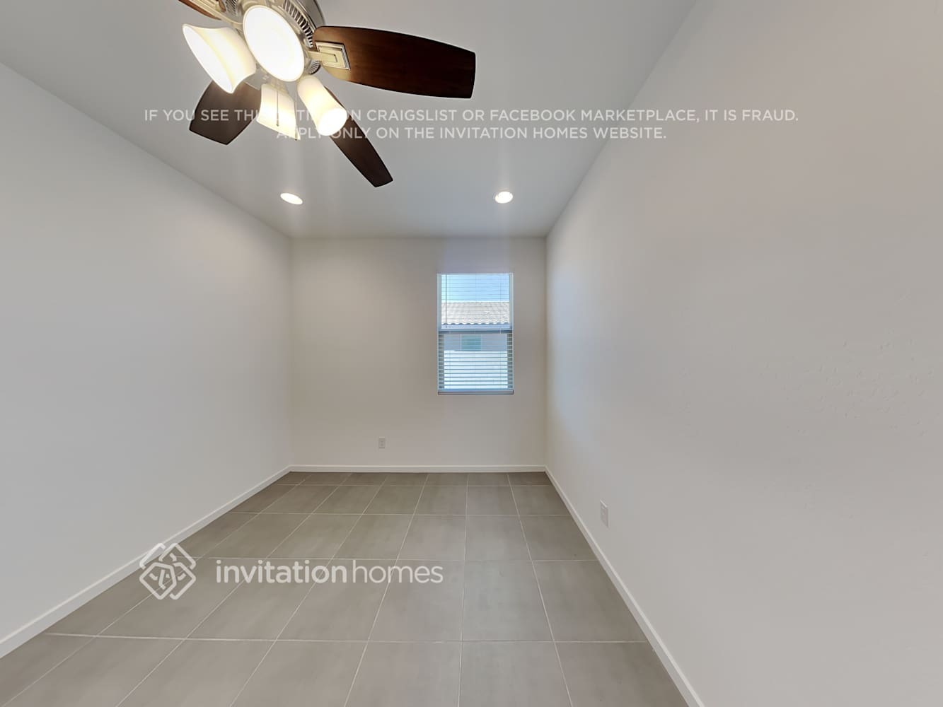 Building Photo - 17705 W Pinnacle Vista Dr