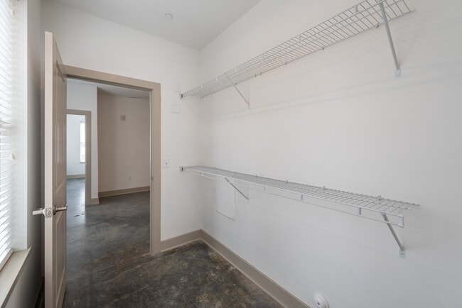 Building Photo - The Edge