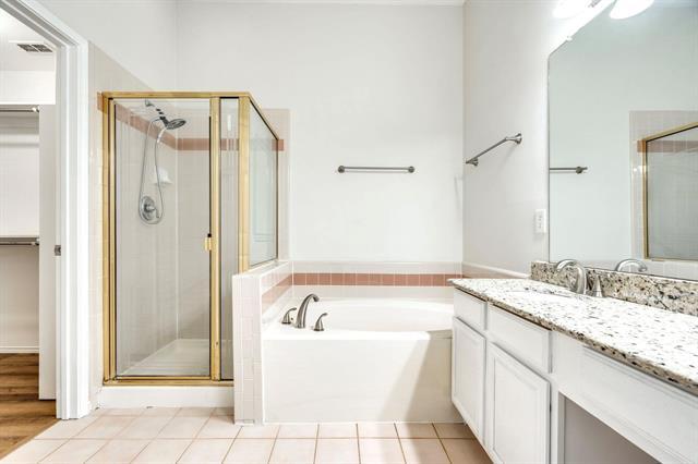 Building Photo - 9109 Azinger Dr