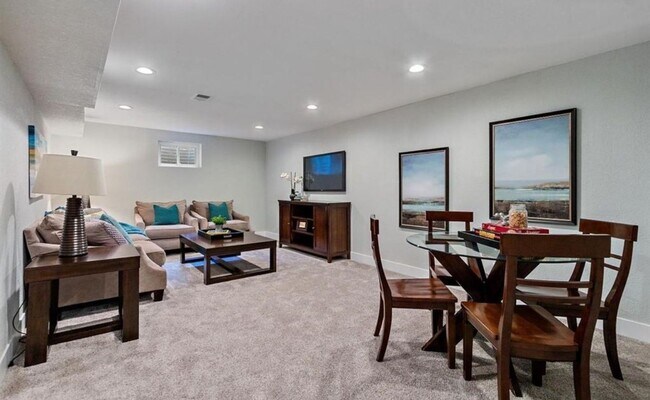 Building Photo - Beautiful Arvada Home Available Soon