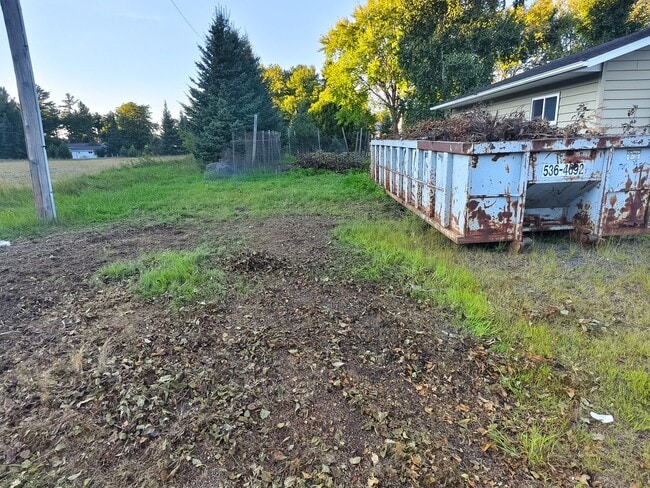 Building Photo - Click the “Apply Now” button or email wapmrentals@gmail.com for a prompt response.