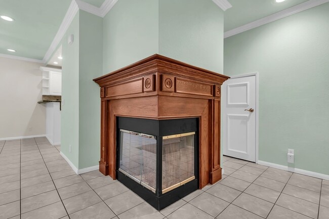 Building Photo - 21166 Gladiolos Way