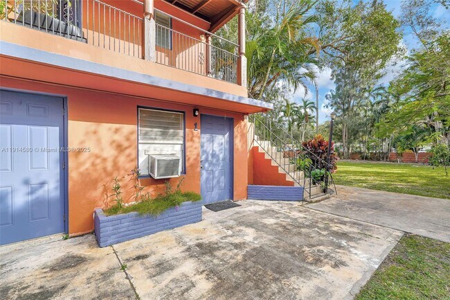 Building Photo - 12287 NE 7th Ave