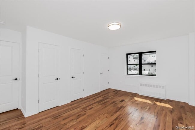 Building Photo - 671 Bronx River Rd