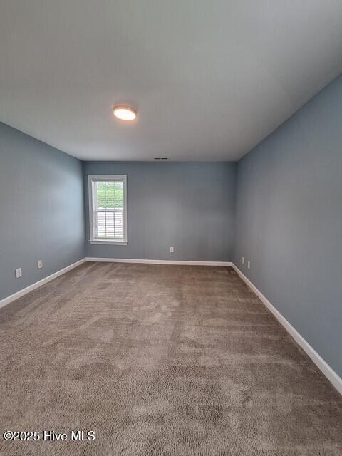 Building Photo - 904 Penncross Dr