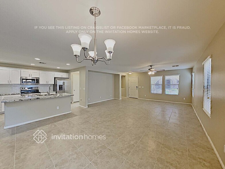 Building Photo - 1051 S Cheshire Ln