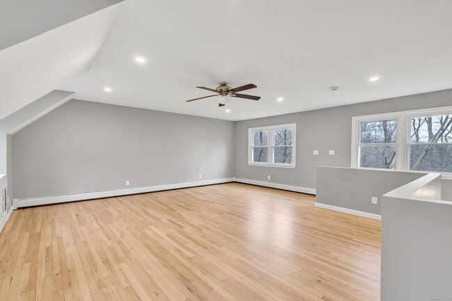 Building Photo - 19 Good Hill Rd