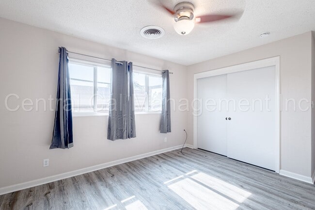 Building Photo - 2 Bedroom/2 Bath Condo with Garage  - $189...