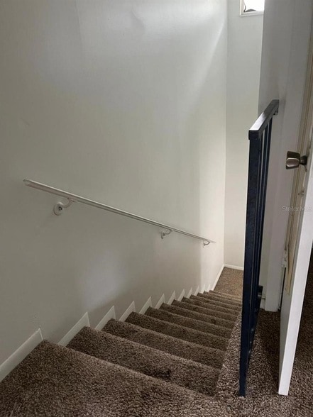 Building Photo - 1611 SE 25th St