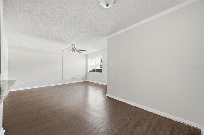 Building Photo - 3102 W Horatio St