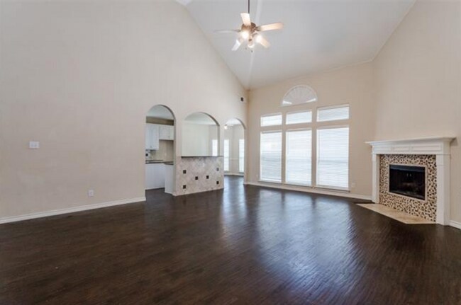 Building Photo - 107 Pinedale Dr