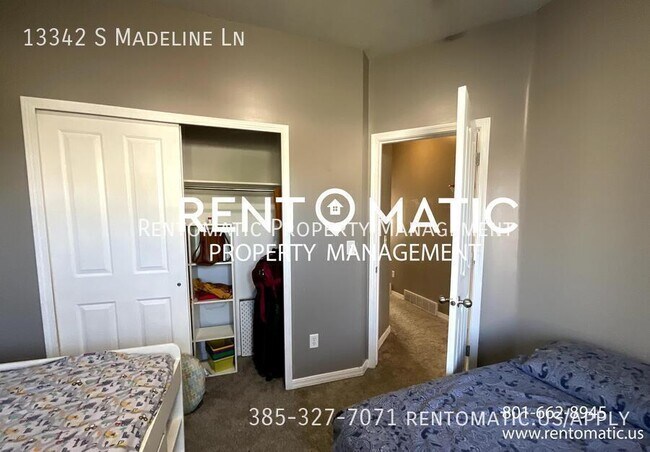 Building Photo - 13342 Madeline Ln W