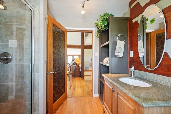 Building Photo - 4211 San Jacinto Dr