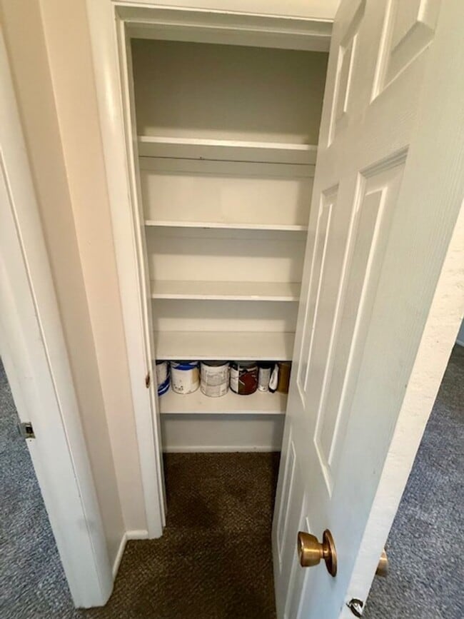 Building Photo - 3 Bedroom, 2 Bathroom Duplex- 5 minute walk from MSU - Flexible Lease Terms - 6 Months, 9 Months ...