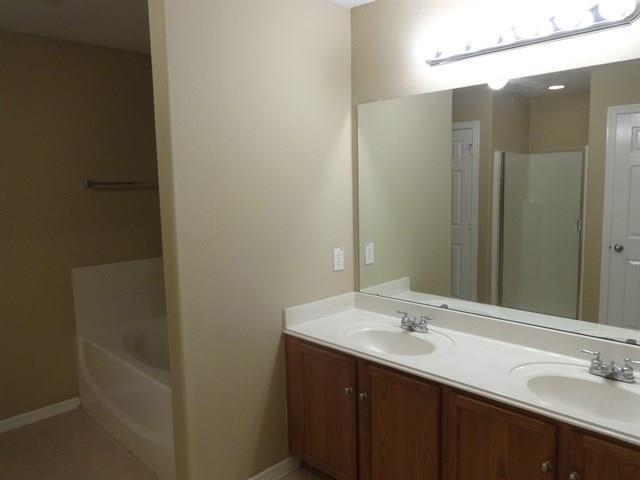 Building Photo - 602 Chase More Ct