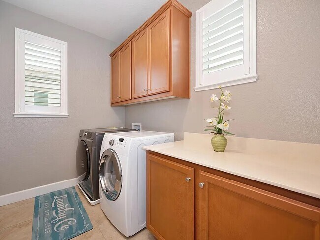 Building Photo - 4054 Camden Ct