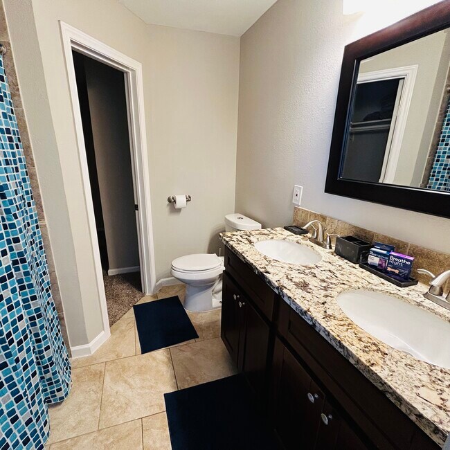 Building Photo - 718 Pine Lodge Dr