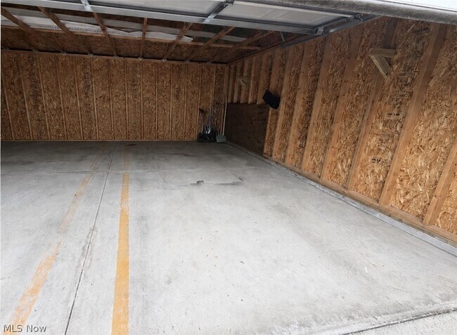 Building Photo - 2173 Brown Rd