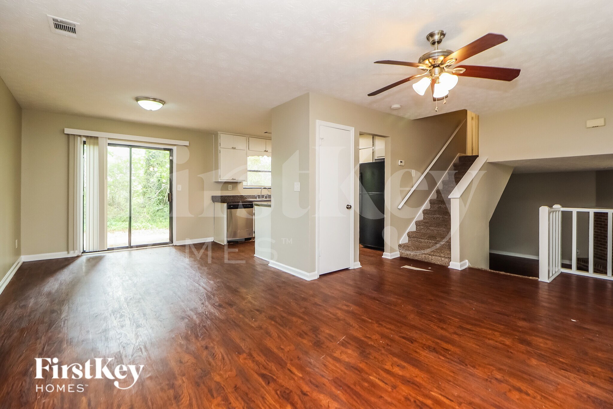 Building Photo - 3346 Clevemont Way