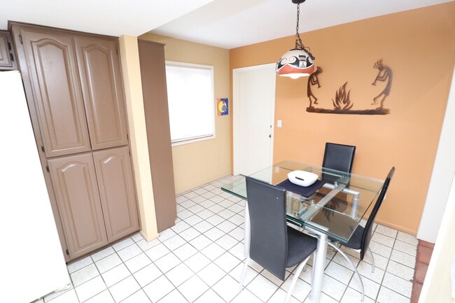Building Photo - 5602 N Camino Del Sol
