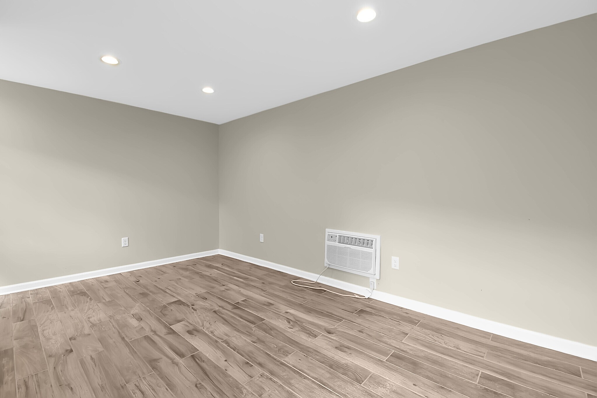 Building Photo - 7002 Wethersfield Pl