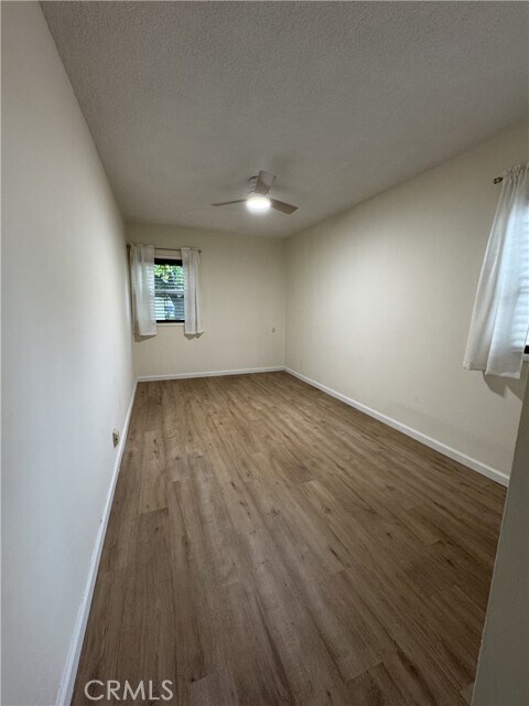 Building Photo - 819 N Pasadena Ave