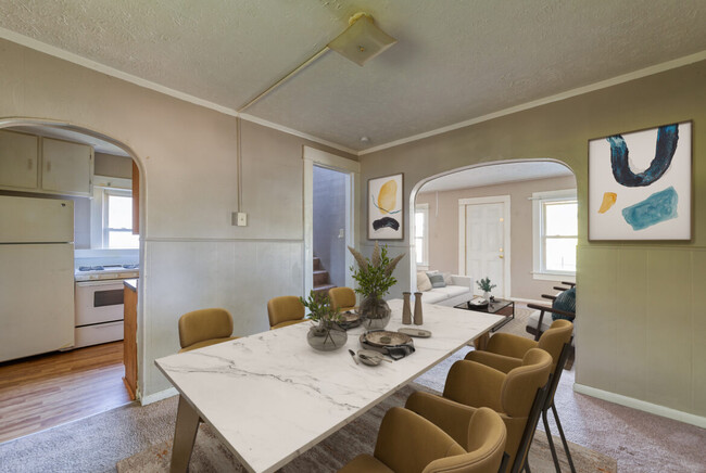 Dining Room - 609 Bluff St