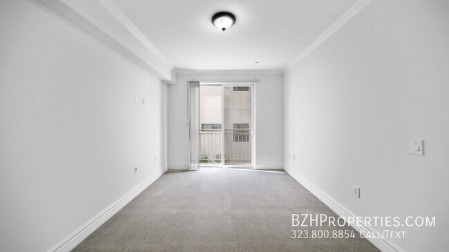 Building Photo - 1050 S Holt Ave